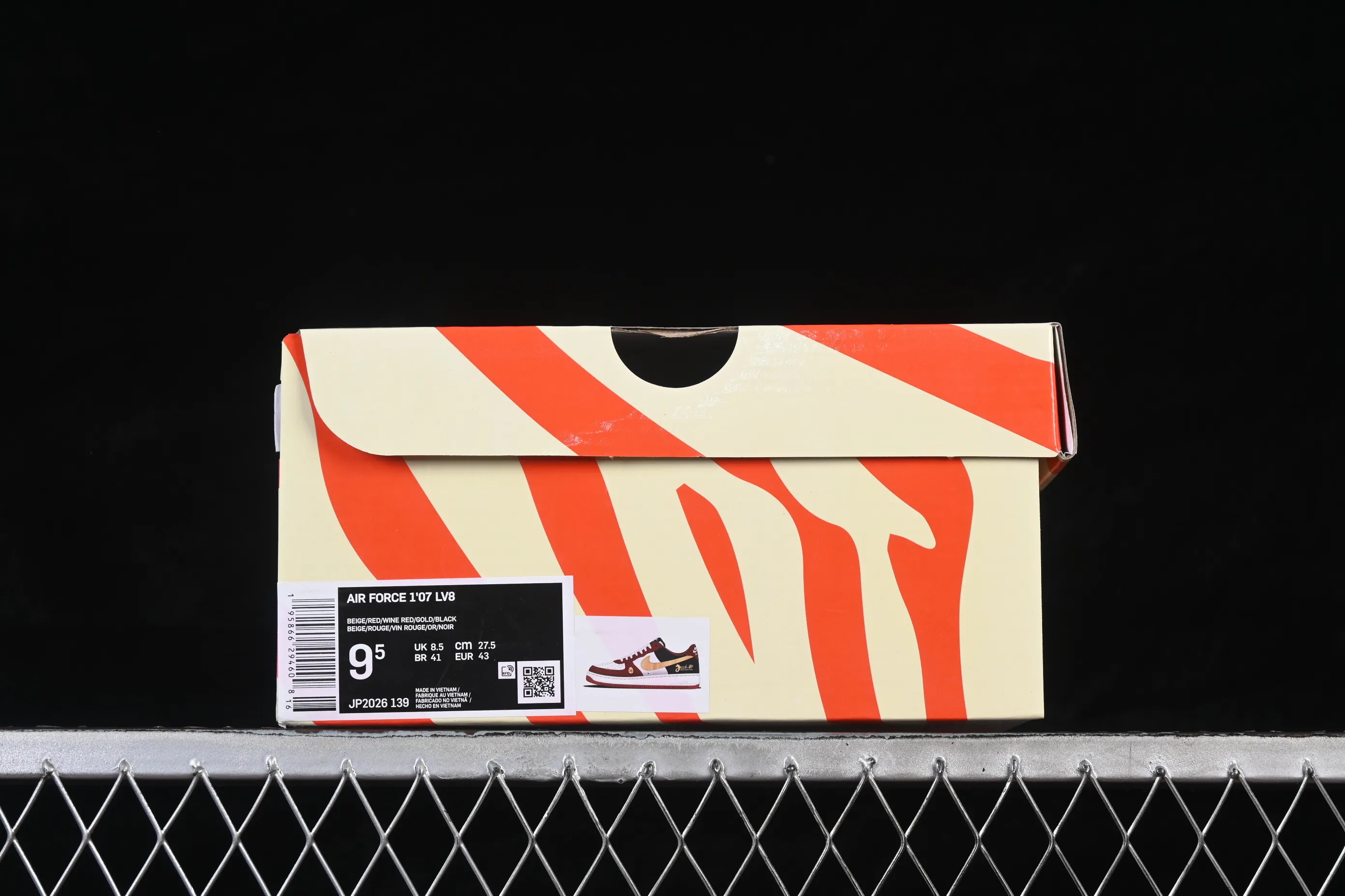 All categories Nk Air Force 1 Air Force series Nk Air Force 1 Low Air Force low top Nike Air Force 1'07 Low Year of the Horse limited edition red, black and gold contrast Air Force 1 low top casual sneakers JP2026-139